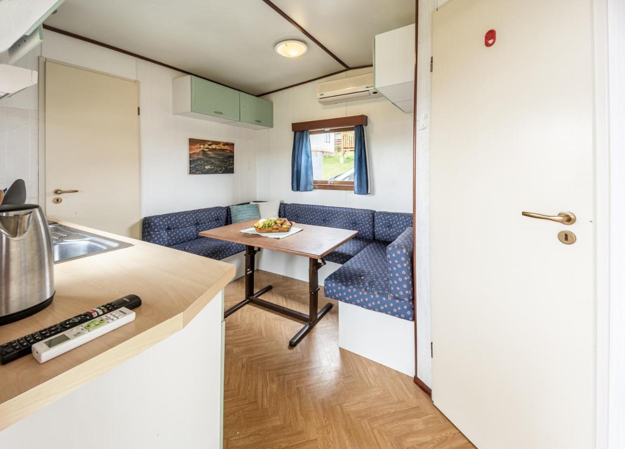 Mobilheim Chalet - Vyrovicka Prehrada Vyrovice エクステリア 写真